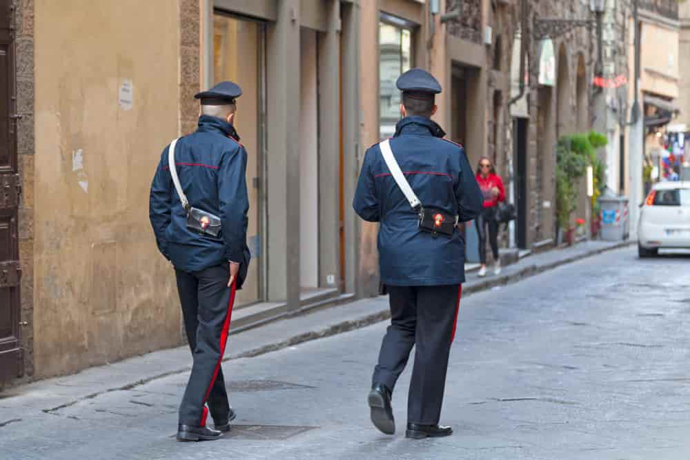 Como: da poco scarcerato ruba occhiali da 400€ alla Coin allontanato dalla città