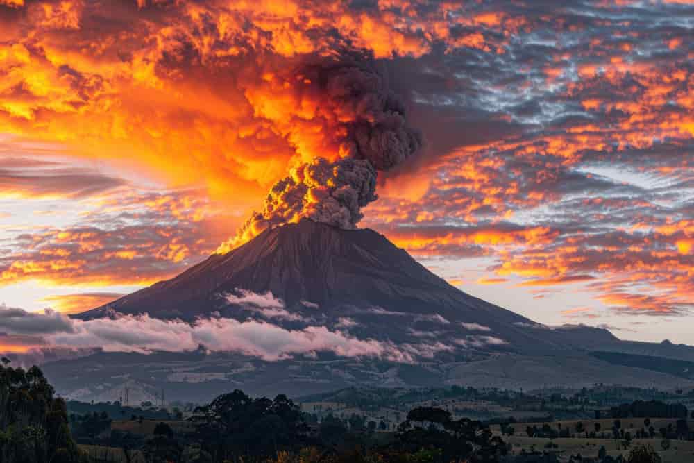 Eruzione dell'Etna e voli aerei: informazioni essenziali per i viaggiatori