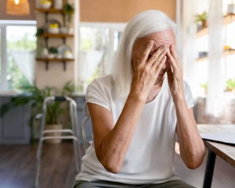 Abbiategrasso: Anziana Muore, i Figli Trovano 300mila Euro nel Materasso