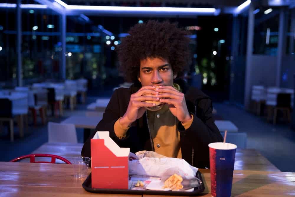 Arrestato al McDonald's mentre ordina un hamburger