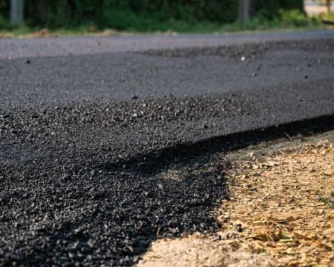 Inveruno: buche pericolose