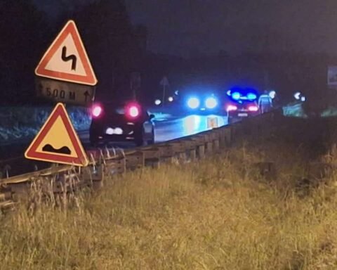 Gomme spaccate e auto in panne