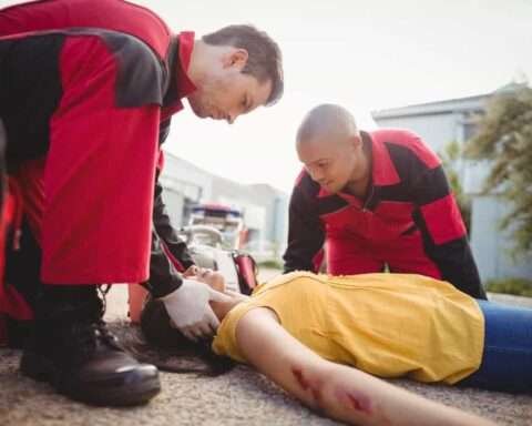 Muore all'improvviso sotto la doccia