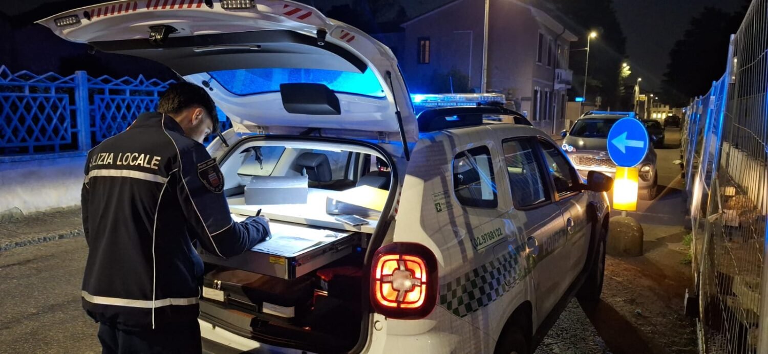 Inveruno Incidente spaventoso all'incrocio con Via F.lli Bandiera un'auto non rispetta lo stop